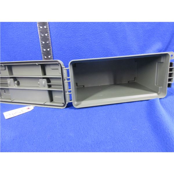 Plano Field Box Model 1312-00 - 11.625" x 5.125" x 7.125"