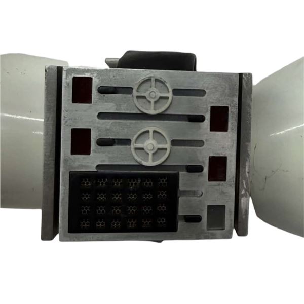 Lot 373 - Star Wars: Episode IX - The Rise of Skywalker (2019) - Lando (Billy Dee Williams) Wrist Communicator | Hanlin Auction Service