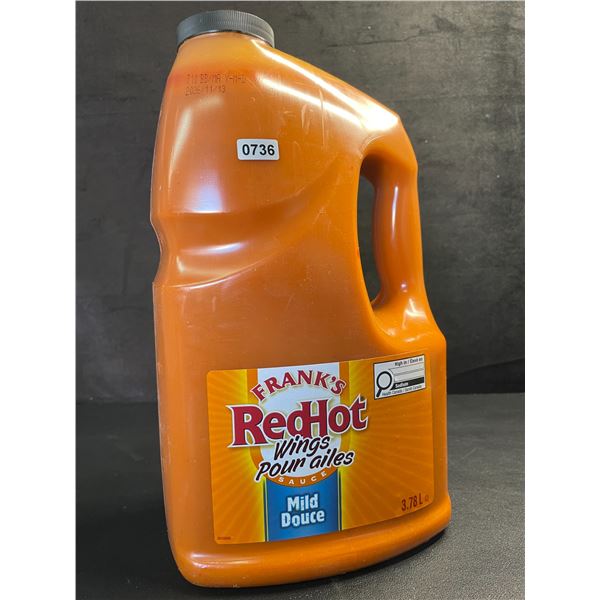 3.78L Jug of Frank's Red Hot Mild Wing Sauce - New (BB: 2026/11/13)