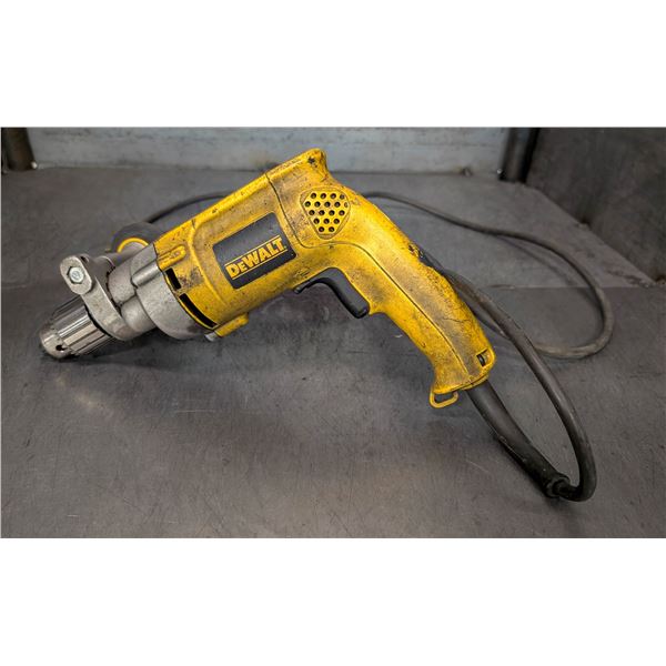 DEWALT DW235G  CORDED 1/2" VSR DRILL