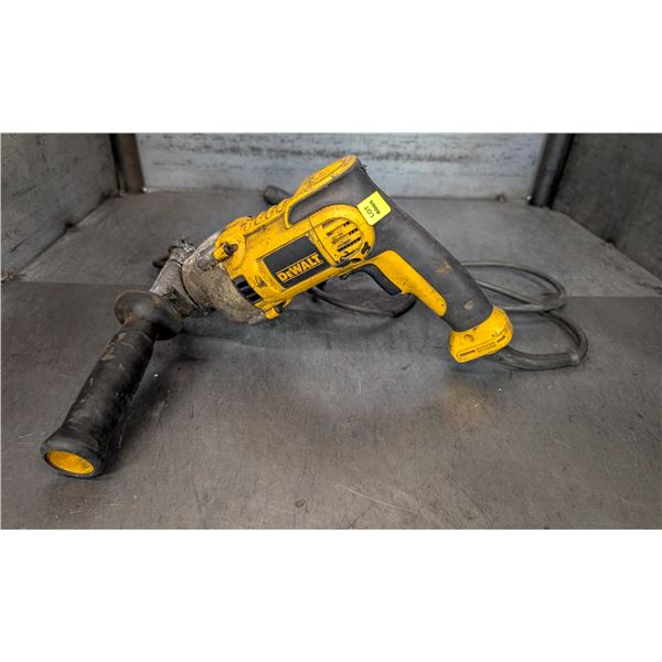 DEWALT DWD210G CORDED 1/2" VSR DRILL