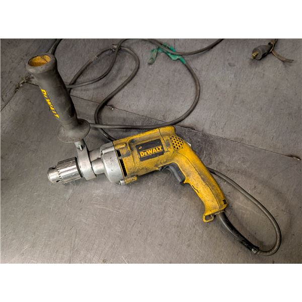 DEWALT DW235G CORDED 1/2" 7.8 AMP DRILL