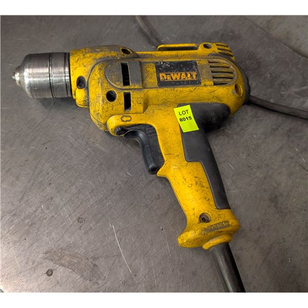 DEWALT CORDED DRILL - TESTED, WORKING