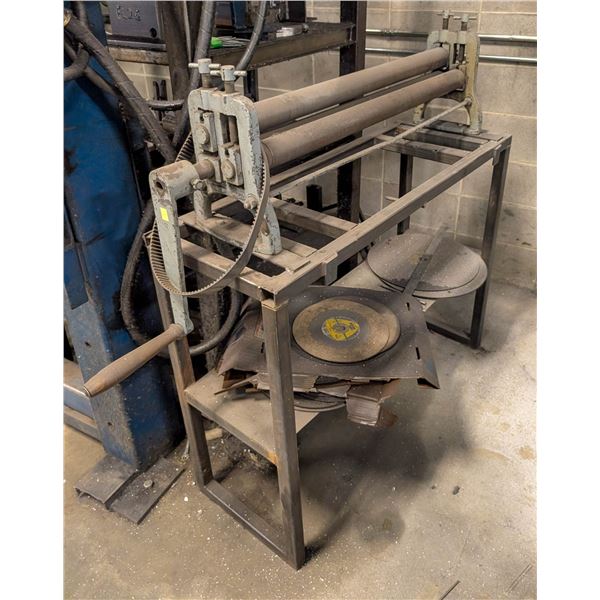MANUAL 3-ROLL SLIP ROLLER APPROX 37" WORKING WIDTH