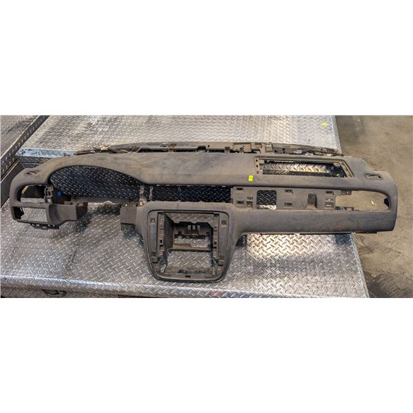 GMT900 DASHBOARD TRIM PANEL