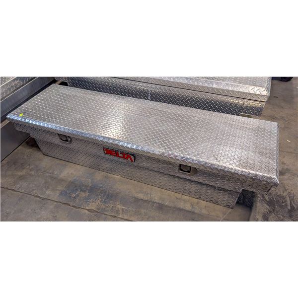 DELTA TRUCK TOOLBOX 71" X 21" X 14"