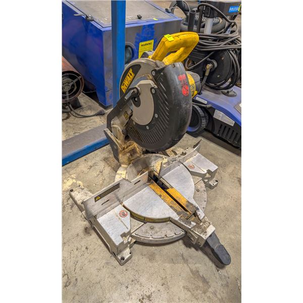 DEWALT VW713 MITRE SAW
