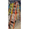 Image 1 : INDUSTRIAL LITE 8' FIBERGLASS STEPLADDER - ORANGE