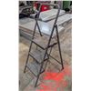 Image 1 : 3 STEP COSCO STEPLADDER