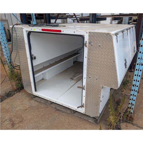 CUSTOM PICKUP 79" BED TOOLBOX-NO DOOR OR PLATFORM