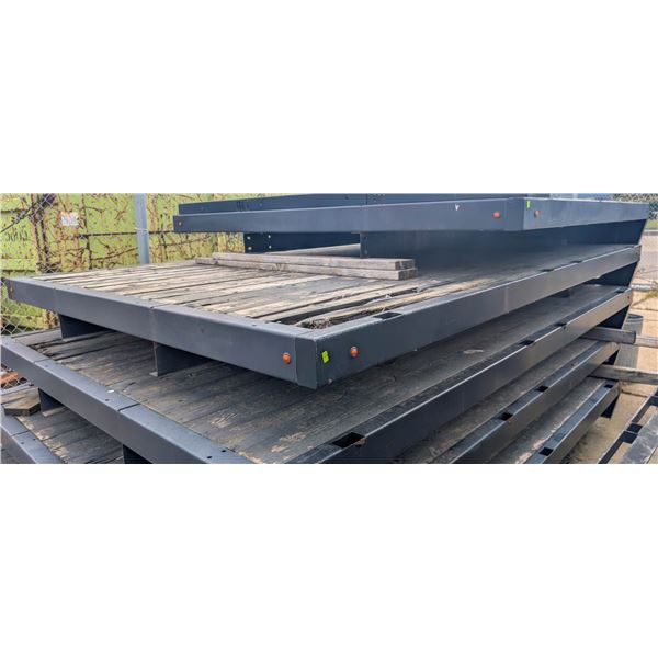 142" X 94" PICKUP FLATBED W/ DECK