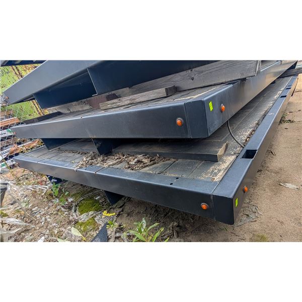 142" X 94" PICKUP FLATBED W/ DECK
