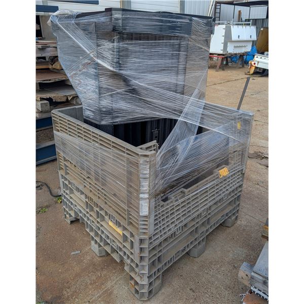 PALLET OF FINISHED METAL TRUCK TAILGATES