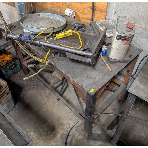CUSTOM METAL WORKBENCH 4' X 24" X 29"
