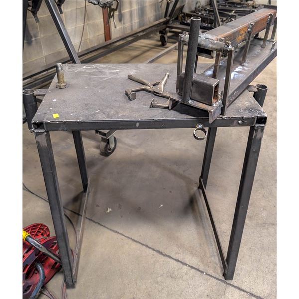 CUSTOM METAL WORKBENCH 30" X 20" X 33"