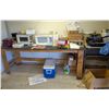 Image 4 : CONTENTS OF BREAK ROOM INCLUDING: STACKING CHAIRS