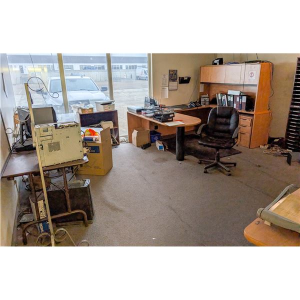 CONTENTS OF CENTER OFFICE INCLUDING: DESKS FILING