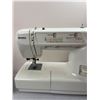 Image 2 : Kenmore Sewing machine