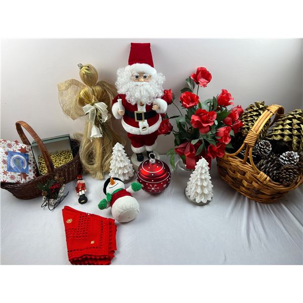 Christmas Decor Lot