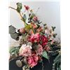 Image 3 : Faux Floral Arrangements
