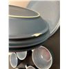 Image 5 : Blue Dish Set