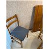 Image 4 : Dining Table and Chairs