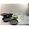 Image 1 : Assortment of Kitchen Bakeware