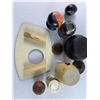 Image 5 : Wooden and Ceramic Decor