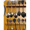 Image 5 : Collectors Spoons & Displays