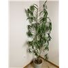 Image 1 : Faux House Plant