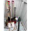 Image 1 : Gardening Lot