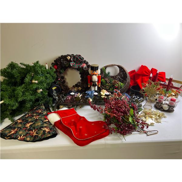 Christmas Decor Lot