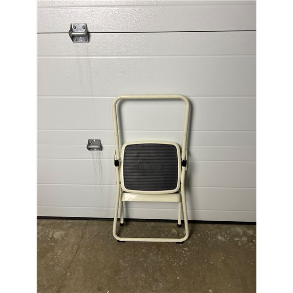 Cosco Step Ladder