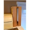 Image 5 : Wooden Chest Box, Retro Breadbox, Industrial Lamp, Etc.