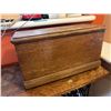 Image 2 : Singer Cast Iron Treadle Sewing Machine w/Oak Cabinet