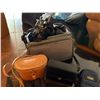 Image 4 : Vintage Cameras & Optics - Camcorder, Etc.