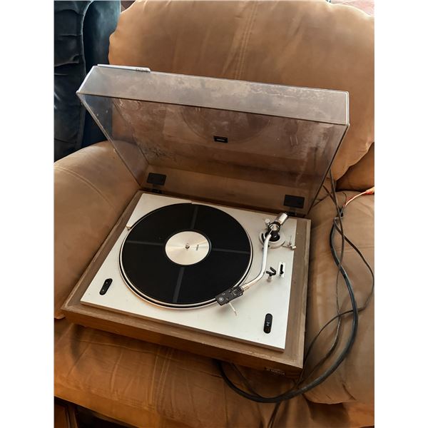 Vintage Yamaha Record Table