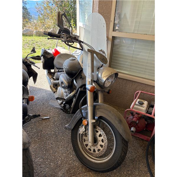 Suzuki 2003 Boulevard C50 Cruiser Motorcycle (As is)