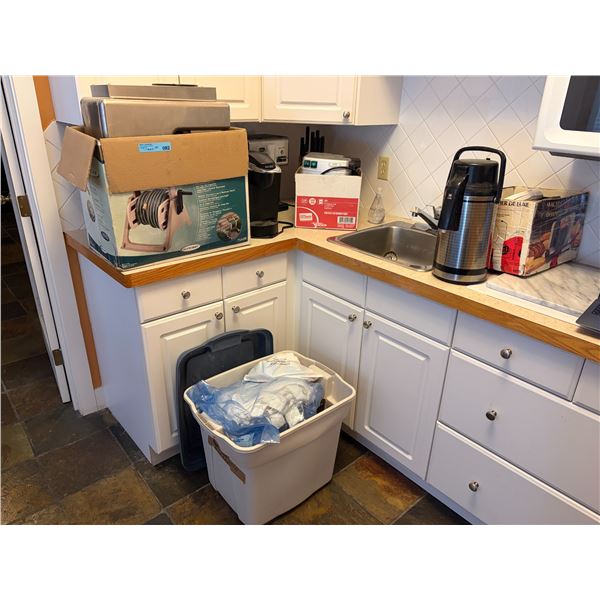Group of Kitchen Equip. - Cuisinart, Keurig, Knife Set, Bunn, Etc.