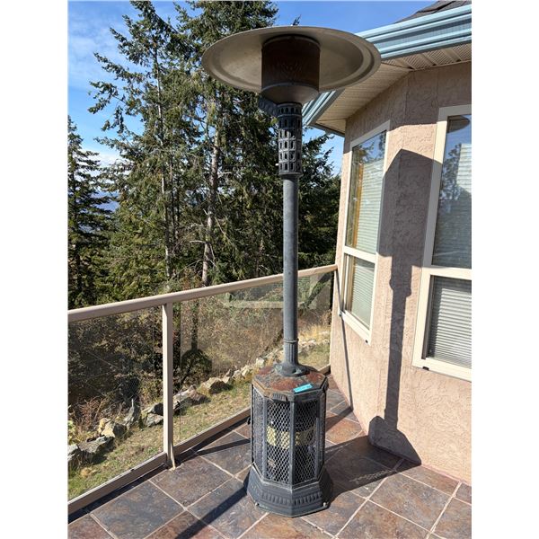 Outdoor freestanding propane umbrella patio heater