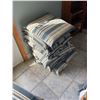 Image 5 : Set of Patio Furniture