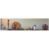 Image 1 : Group of House Decor Items