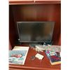 Image 4 : Large Group of Books and Decor Items