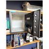 Image 1 : SentrySafe Digital Fire/Water Safe