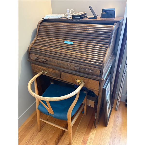 Wooden roll-top desk with a tambour front