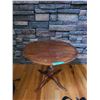Image 1 : Round Wooden Accent Table Walnut