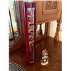 Image 4 : Group of Home Decor Items