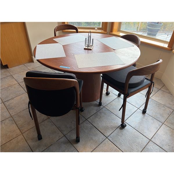 Round Wooden Dining table with 4 Dining chairs - Walnut