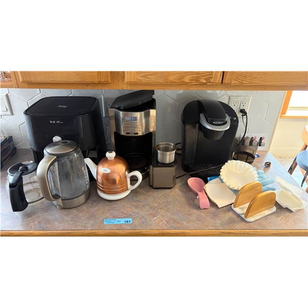 Group of Assorted Kitchenware - Includes Electric Kettle, coffee maker etc