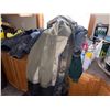 Image 4 : Large Group of Household Items